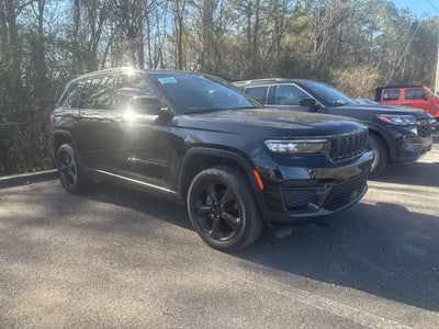 2023 Jeep Grand Cherokee 4X4 Laredo X 4DR SUV
