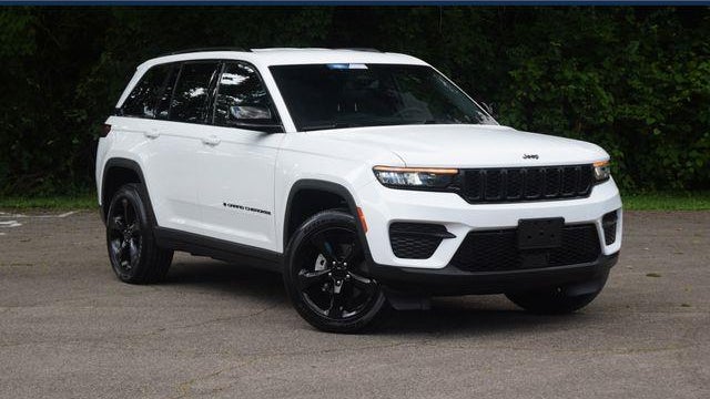 Preowned 2023 Jeep Grand Cherokee Laredo X for Sale
