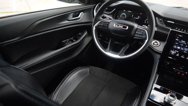 2023 Jeep Grand Cherokee Laredo X
