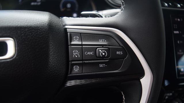 2023 Jeep Grand Cherokee Laredo X