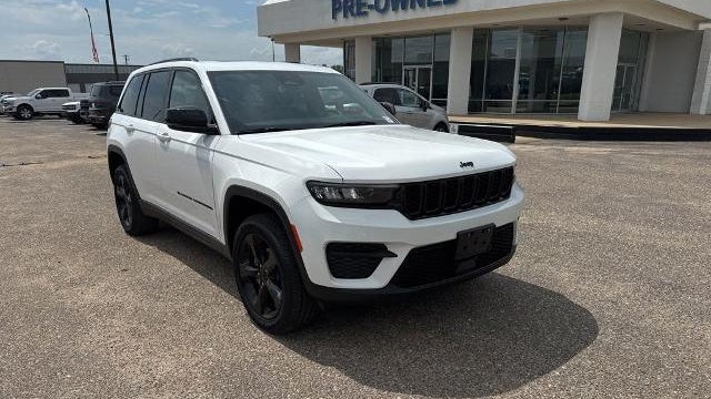 Preowned 2023 Jeep Grand Cherokee Laredo X for Sale