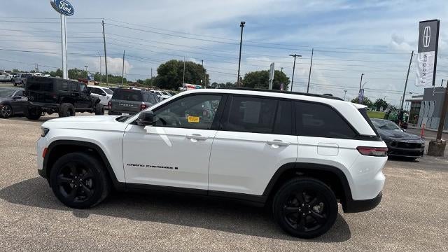 2023 Jeep Grand Cherokee Laredo X