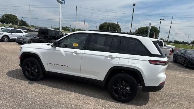 2023 Jeep Grand Cherokee Laredo X