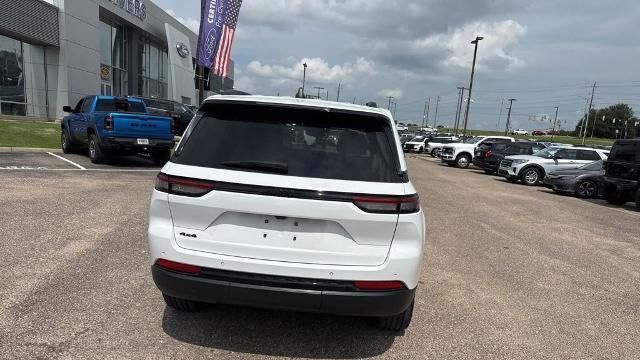 2023 Jeep Grand Cherokee Laredo X