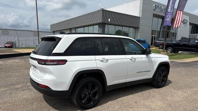 2023 Jeep Grand Cherokee Laredo X