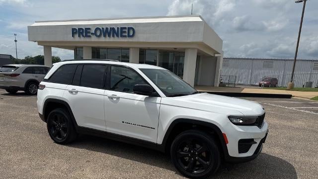 2023 Jeep Grand Cherokee Laredo X