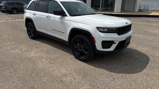 2023 Jeep Grand Cherokee Laredo X