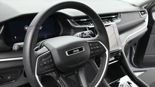 2023 Jeep Grand Cherokee Laredo X