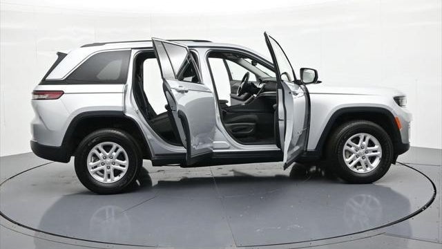 2023 Jeep Grand Cherokee Laredo X