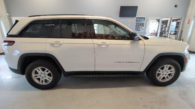 2023 Jeep Grand Cherokee Laredo