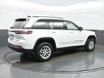 2023 Grand Cherokee Thumbnail 6