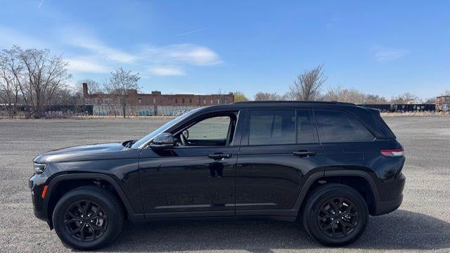 2024 Jeep Grand Cherokee Laredo