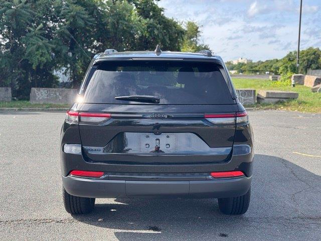 2024 Jeep Cherokee - $24,980