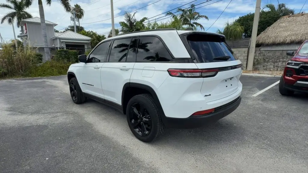 2024 Jeep Grand Cherokee Altitude X