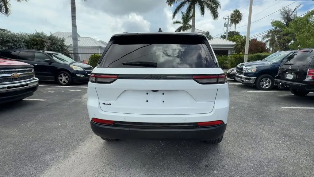 2024 Jeep Grand Cherokee Altitude X