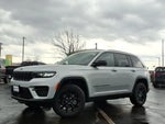 2024 Grand Cherokee Thumbnail 3