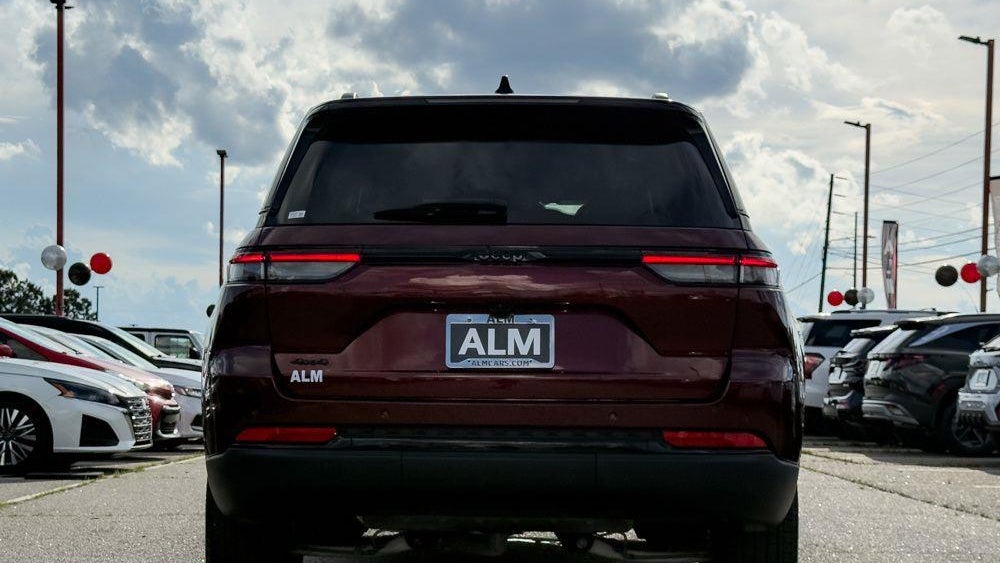 2025 Jeep Grand Cherokee Altitude
