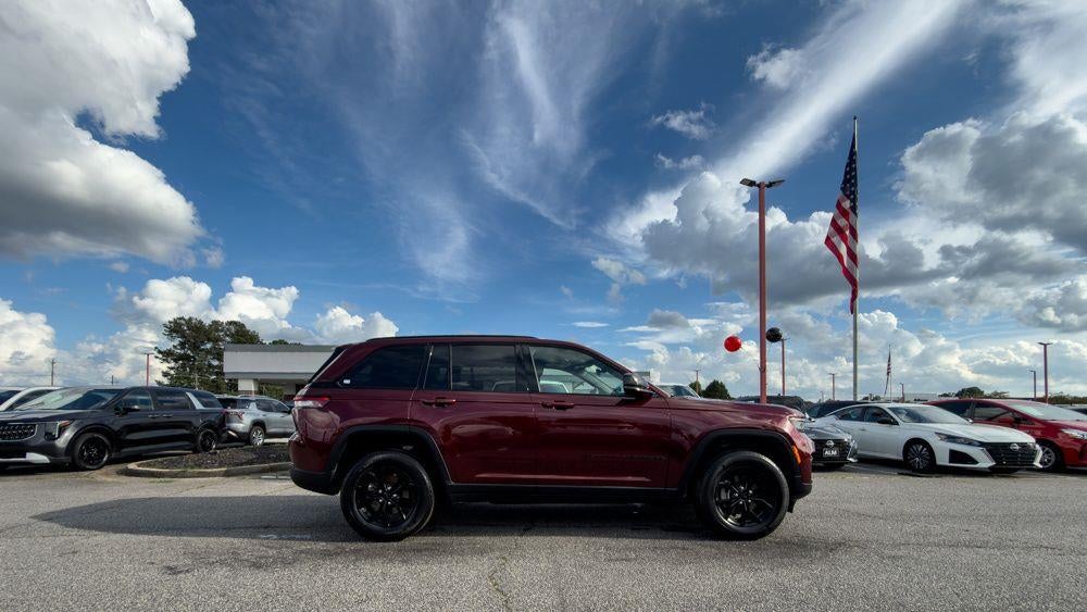 2025 Jeep Grand Cherokee Altitude