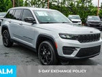 2025 Grand Cherokee Thumbnail 4