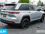 2025 Grand Cherokee Thumbnail 6