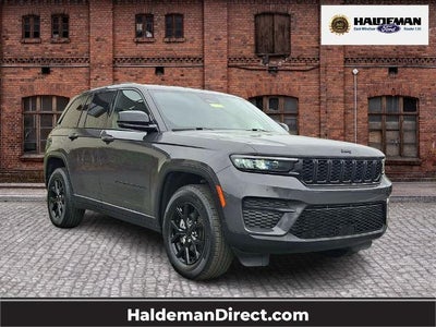 Photo of a 2025 Jeep Grand Cherokee 4X4 Laredo 4DR SUV for sale