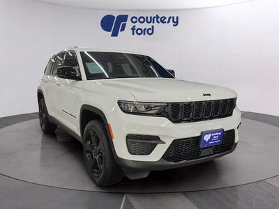 2025 Jeep Grand Cherokee 4X4 Laredo 4DR SUV