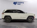 2025 Grand Cherokee Thumbnail 8