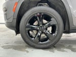 2025 Grand Cherokee Thumbnail 18