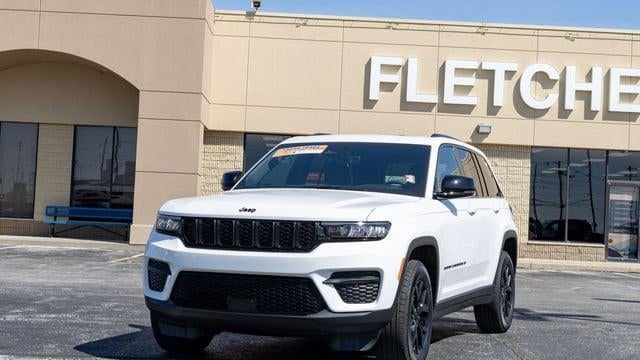 Preowned 2025 Jeep Grand Cherokee Altitude for Sale