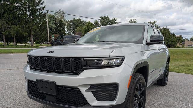 Preowned 2025 Jeep Grand Cherokee Laredo for Sale