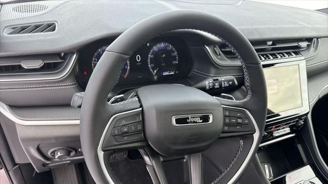 2026 Jeep Grand Cherokee Laredo