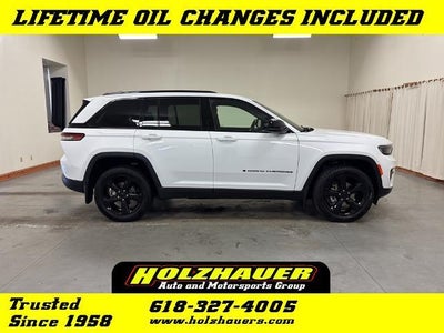2022 Jeep Grand Cherokee 4X4 Laredo 4DR SUV (midyear Release)