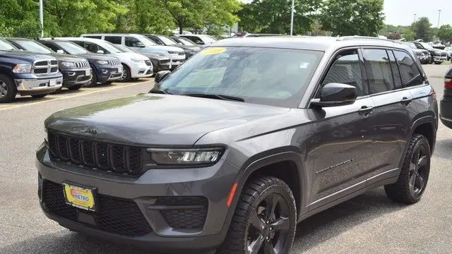 2023 Jeep Grand Cherokee Altitude X