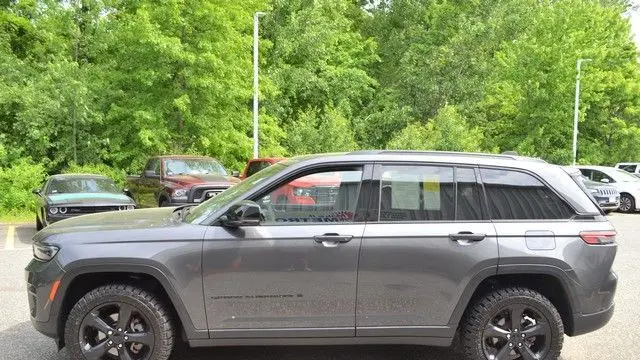 2023 Jeep Grand Cherokee Altitude X