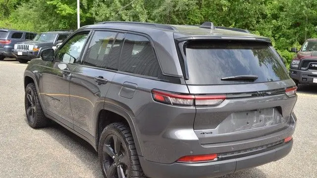 2023 Jeep Grand Cherokee Altitude X