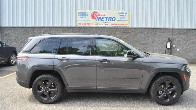 2023 Jeep Grand Cherokee Altitude X