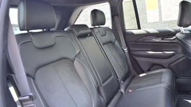 2023 Jeep Grand Cherokee Altitude X