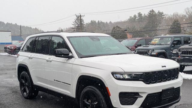 2023 Jeep Grand Cherokee Laredo X