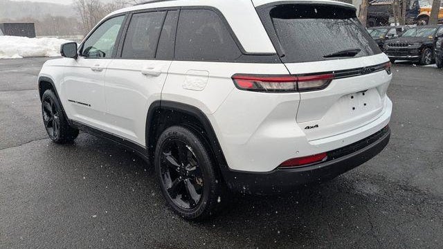 2023 Jeep Grand Cherokee Laredo X