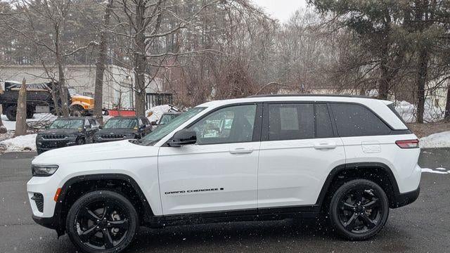 2023 Jeep Grand Cherokee Laredo X