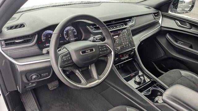 2023 Jeep Grand Cherokee Laredo X