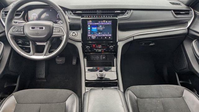 2023 Jeep Grand Cherokee Laredo X