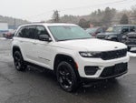 2023 Grand Cherokee Thumbnail 3