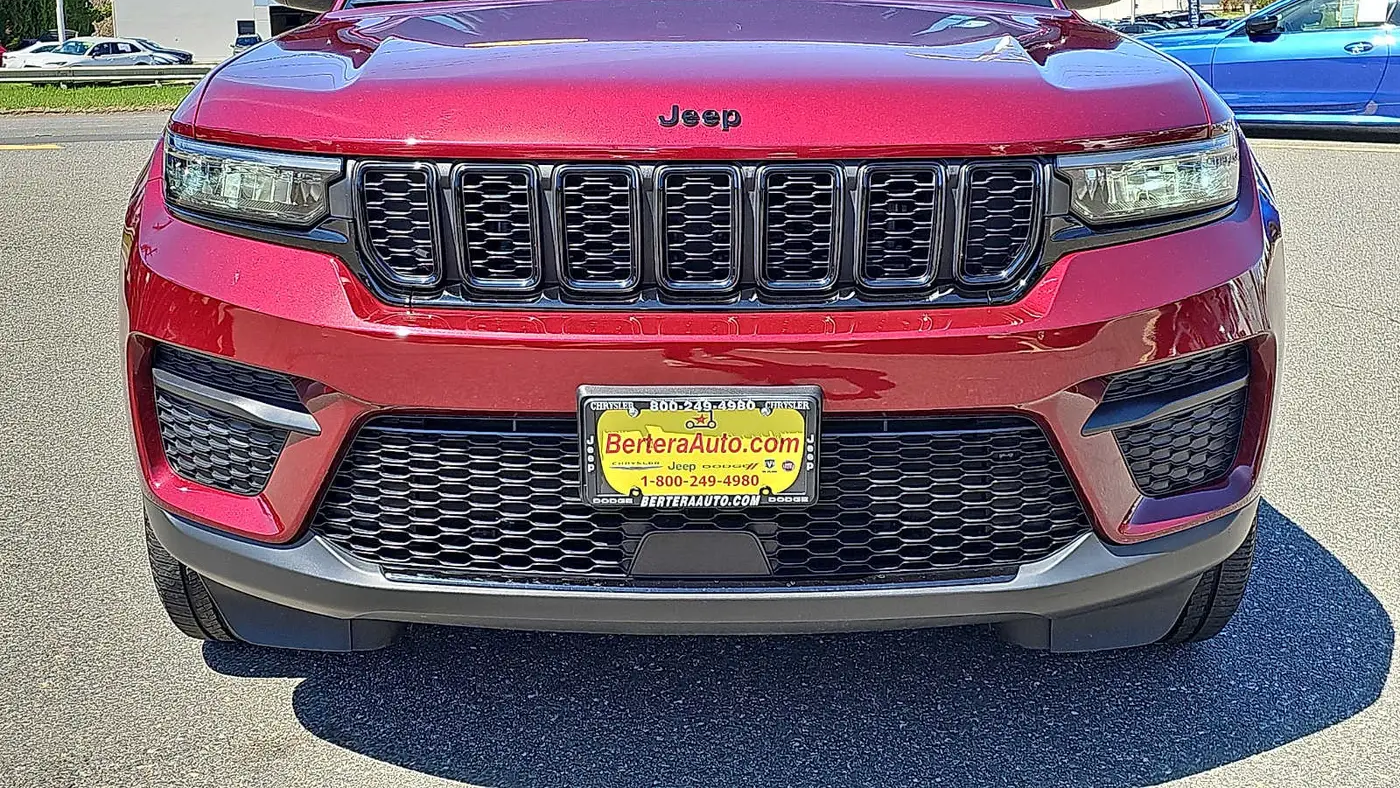 2023 Jeep Grand Cherokee Altitude