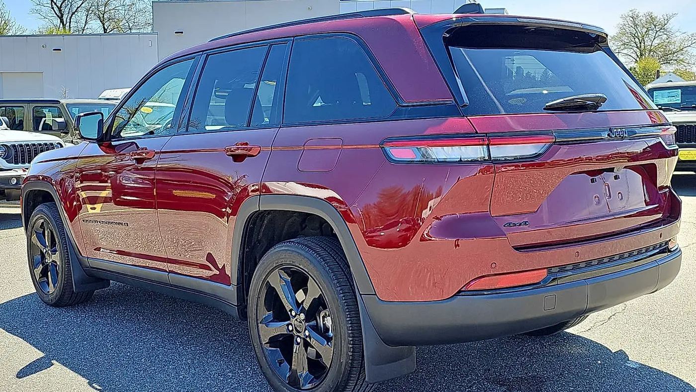 2023 Jeep Grand Cherokee Altitude