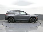 2024 Grand Cherokee Thumbnail 24