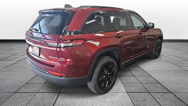 2024 Jeep Grand Cherokee Laredo