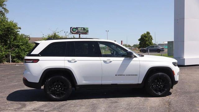 2024 Jeep Grand Cherokee Laredo