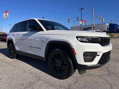 2024 Jeep Grand Cherokee 4X4 Laredo 4DR SUV