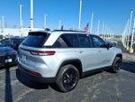 2025 Grand Cherokee Thumbnail 3